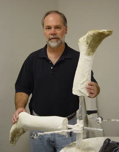 Co-Op Orthotic & Prosthetic Services Group Offers a Mix of Art and Technology