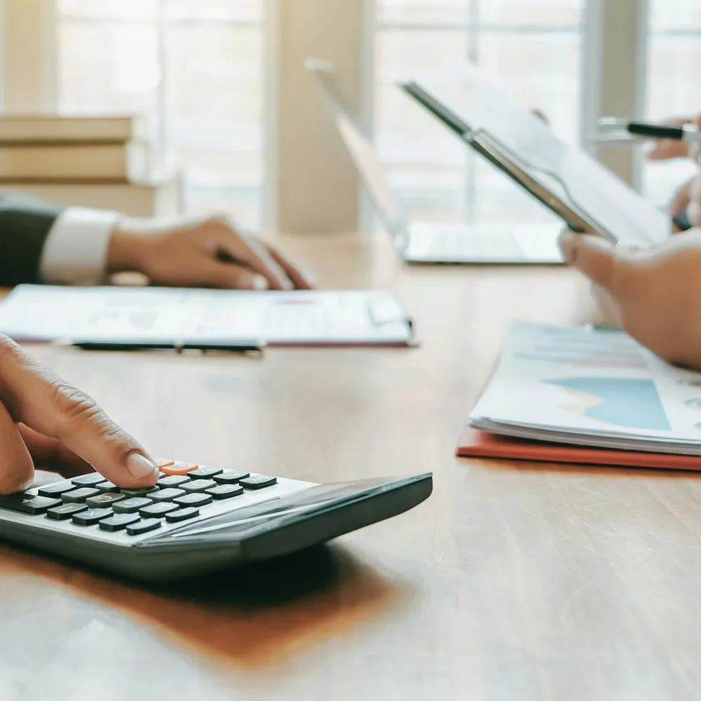 Edward Jones Grows to 20,000 Financial Advisors