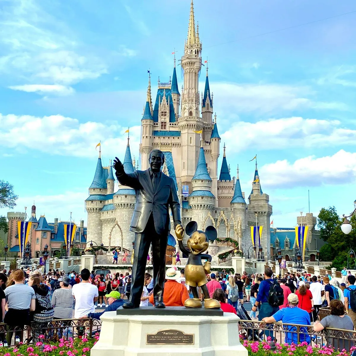 DISNEYLAND SPECIAL OFFER
